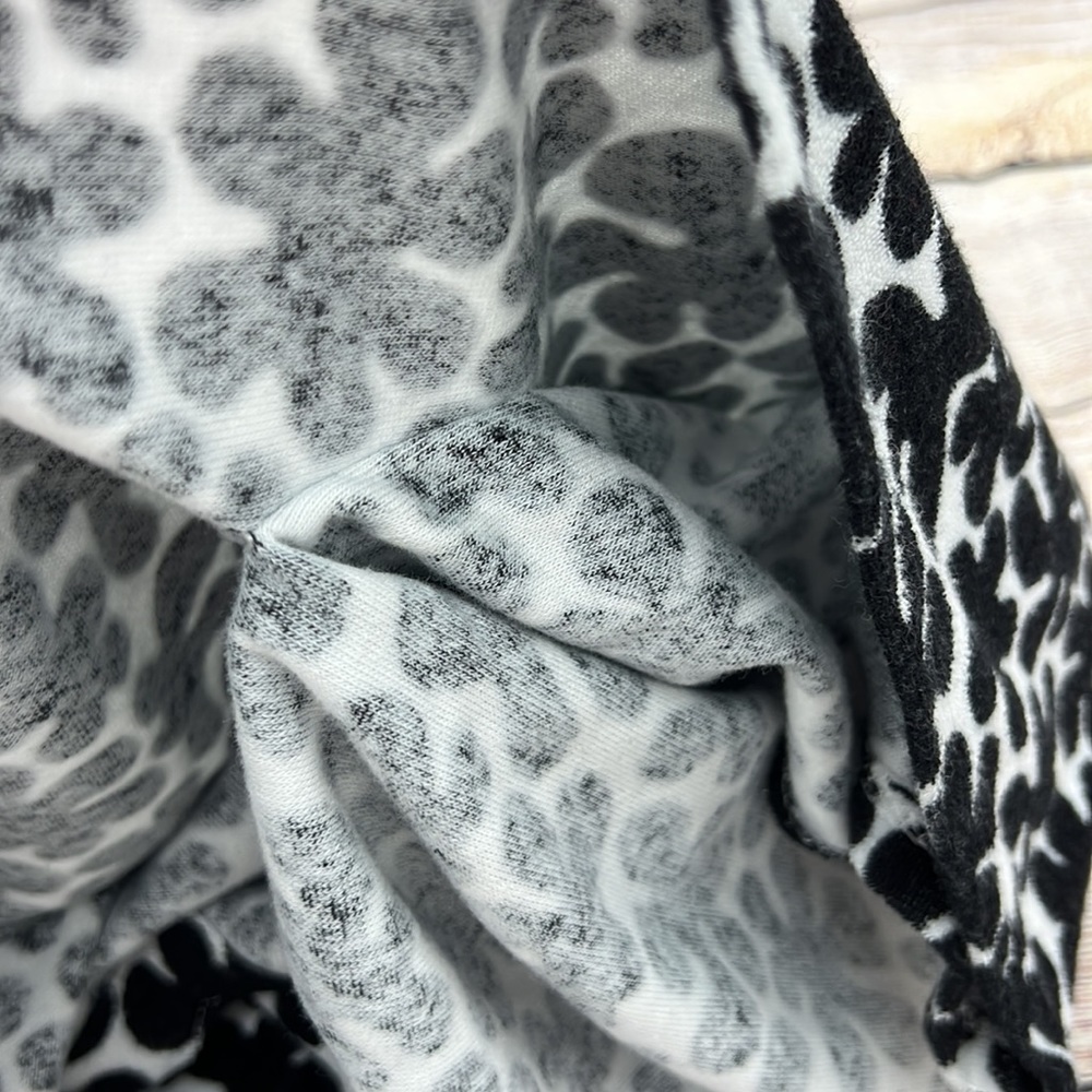 Marimekko Girls Terry Black and White Swim Coverup Poncho Size S/M - Picture 6 of 6